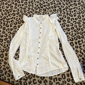 Billabong ruffle, white shirt size small